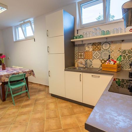 Cozy Country Home With Heated Outdoor Pool Szybenik Zewnętrze zdjęcie