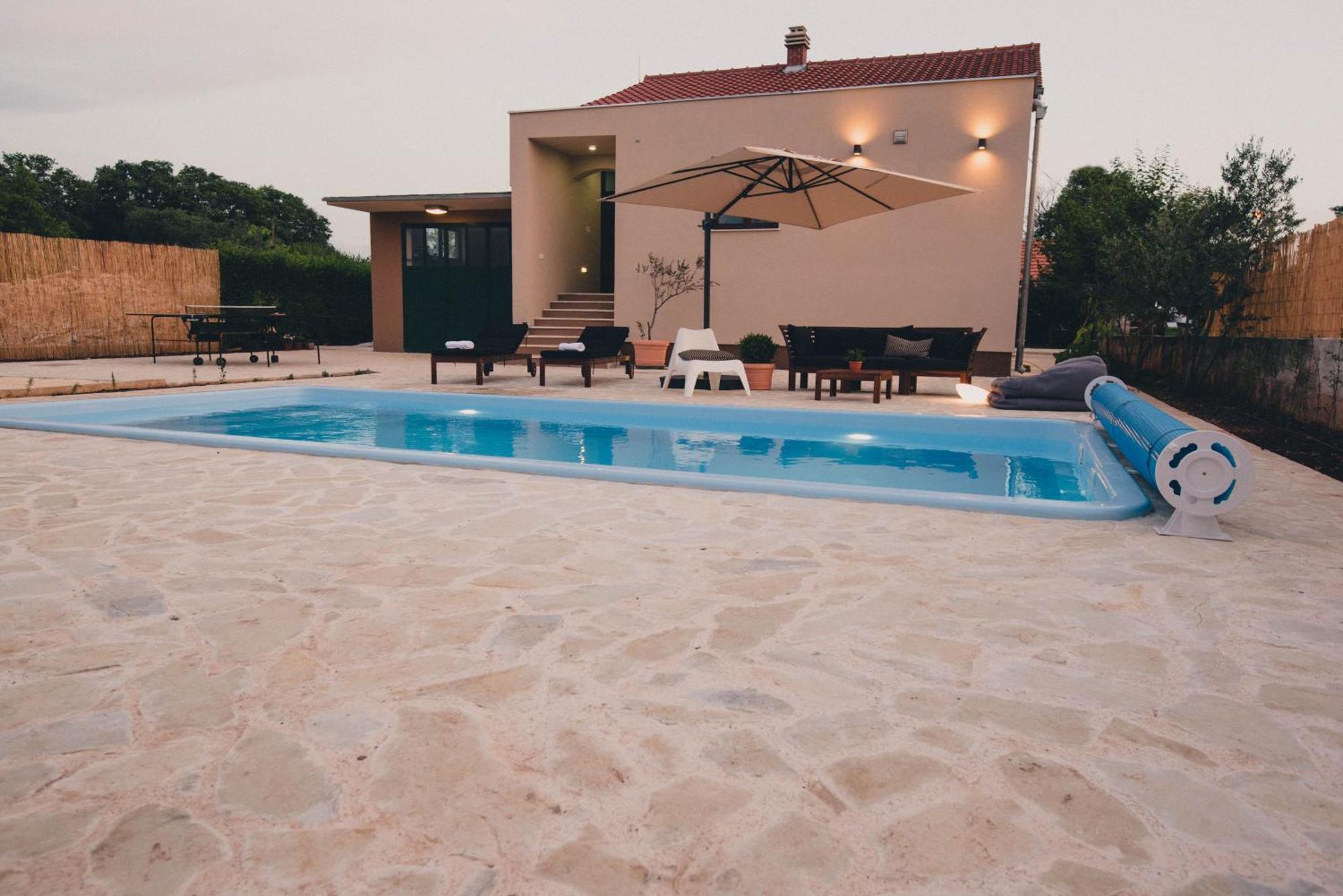Cozy Country Home With Heated Outdoor Pool Szybenik Zewnętrze zdjęcie